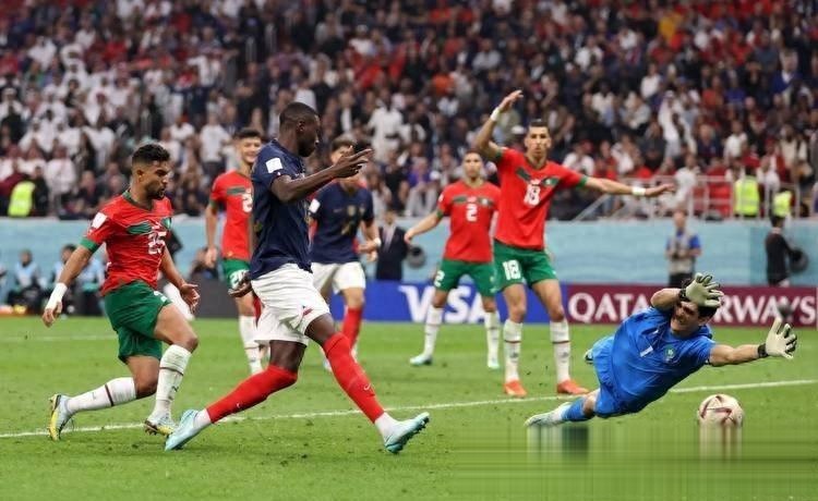 包含非洲球队参加地区锦标赛备战国际比赛的词条