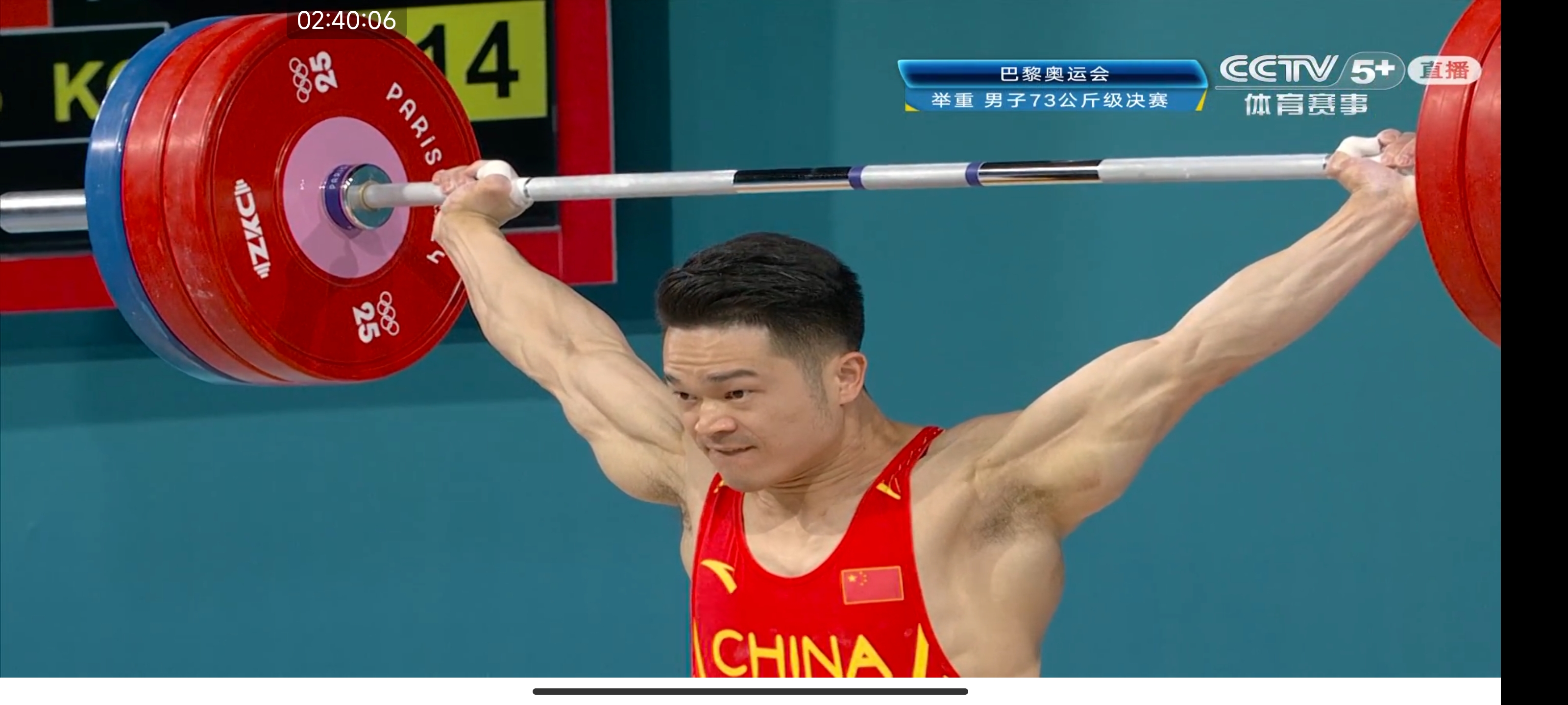 关于挥洒汗水！球员努力拼搏战胜困难的信息