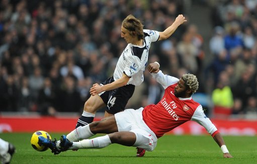 包含德国险胜阿森纳，莫德里奇打破历史纪录的词条