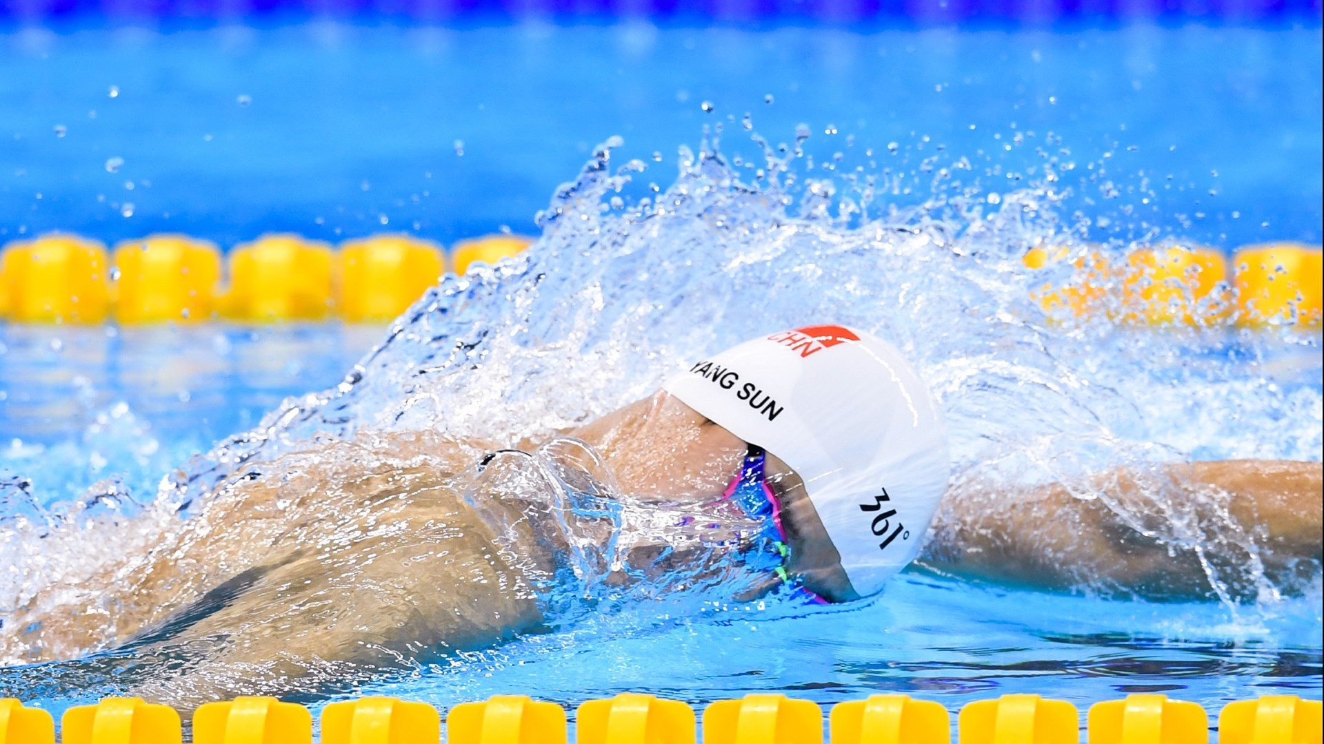 世界杯之夜,C罗进攻端无人可挡,点燃美加墨足球狂潮