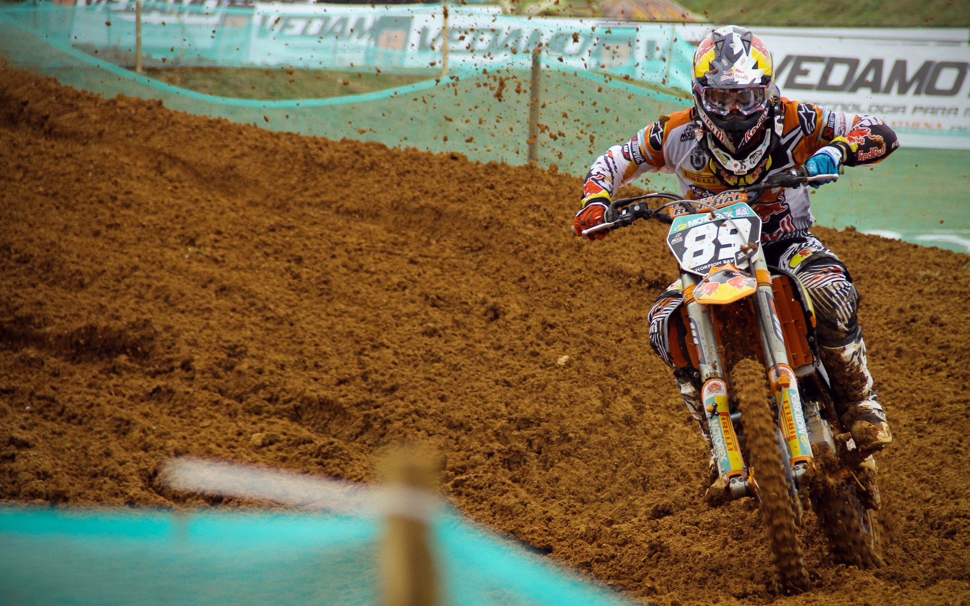 掘金粉碎深圳队，福克斯状态火热，一场技术与意志的较量